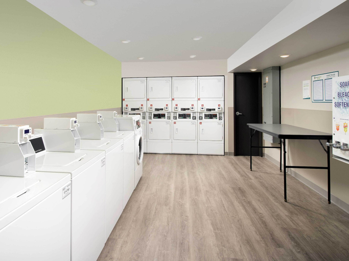Others 5, WoodSpring Suites Indianapolis Castleton, Marion