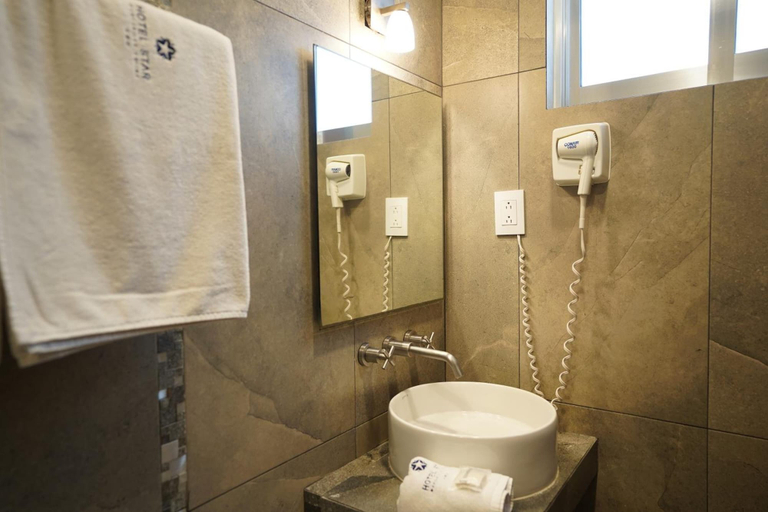 Bathroom 4, Hotel Star Manzanillo, Manzanillo