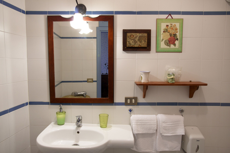 Bathroom 3, Agriturismo Mustilli, Benevento