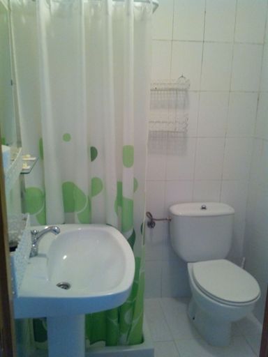 Bathroom 3, Hostal Sequeiros, Ourense