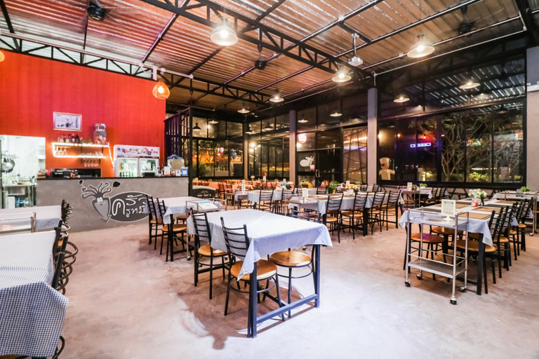 Food & Drinks 5, Baan Noppadol Hua Hin Loft Hotel, Hua Hin