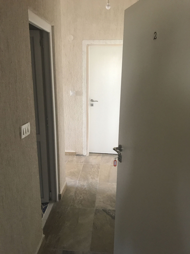Others 5, Elite Apartmans