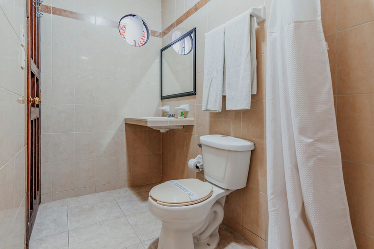 Bathroom 5, Hotel Santa María Mérida, Mérida