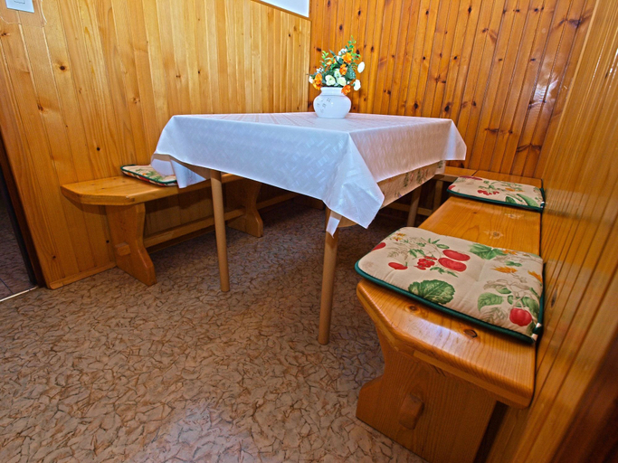 Others 5, Apartment 531, Pula