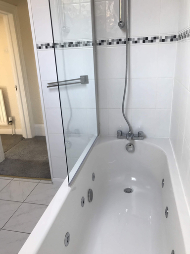 Bathroom 4, Princetown Guesthouse, North Down and Ards