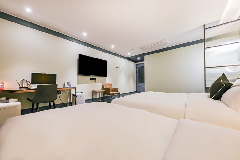Bedroom 3, Cheongju Maryjane Hotel, Cheongju