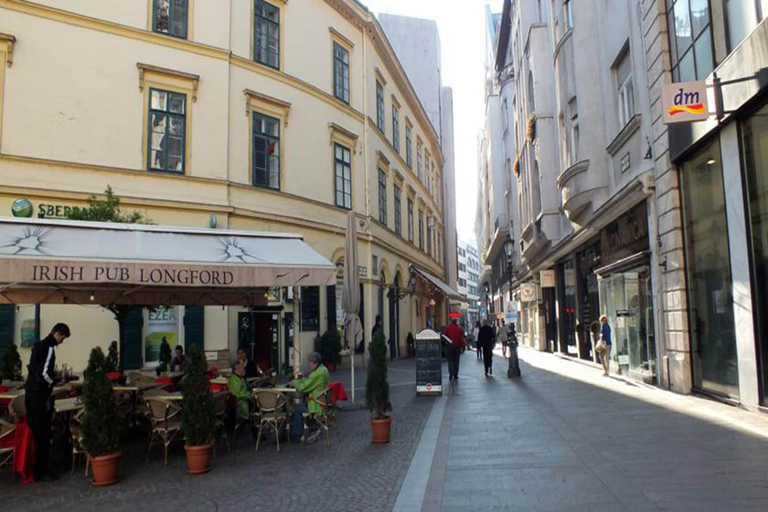 Exterior & Views, Large Central Apartment Fehérhajó, Budapesti
