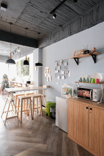 Food & Drinks 5, Luke 27, Tainan