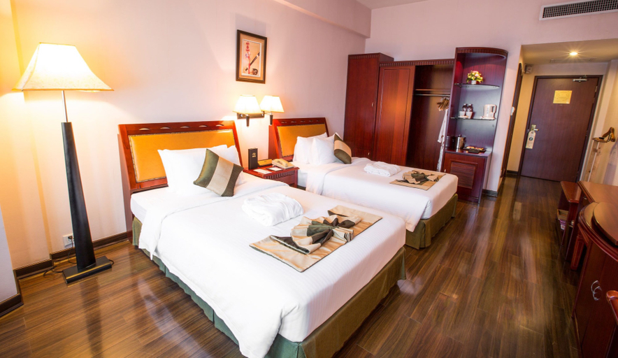 Bedroom 3, Club Excellence By Phnom Penh Hotel, Phnom Penh