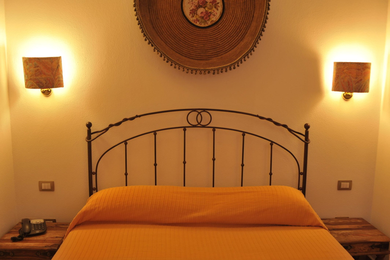Bedroom 4, Hotel Villa Pimpina, Carbonia-Iglesias
