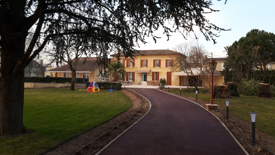 Exterior & Views 2, Le Melchior, Gironde
