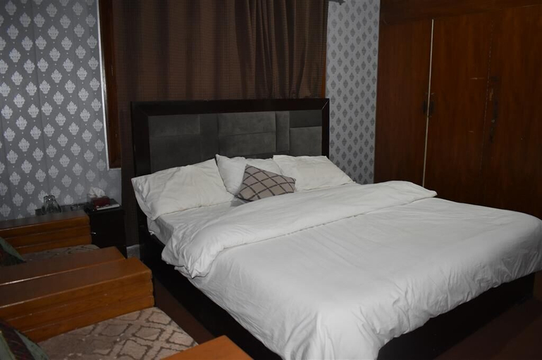 Bedroom 2, 17 Guest House, Islamabad