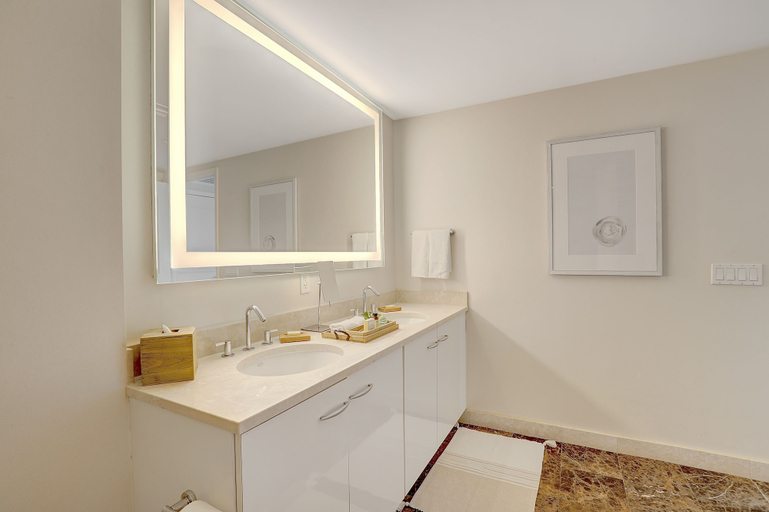 Bathroom 5, Beach House Fort Lauderdale, a Hilton Resort, Broward
