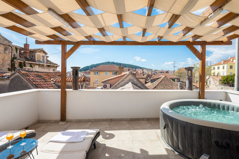 Sport & Beauty 3, Le Premier Luxury Rooms, Split