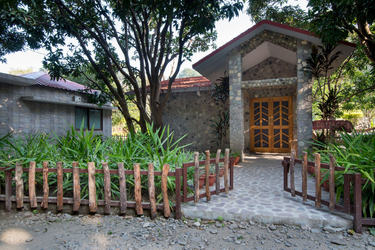 Exterior & Views 2, Kunkhet Valley Resort, Nainital