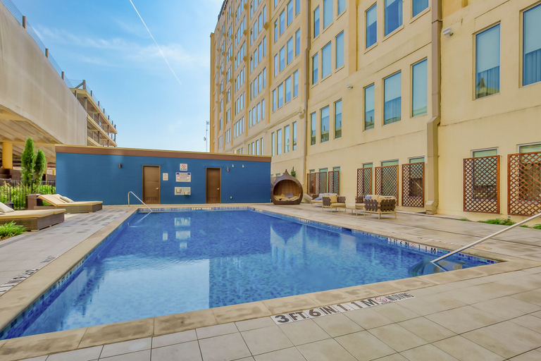 Sport & Beauty 3, Luxury Downtown Dallas Stay by Amyfinehouse, Dallas