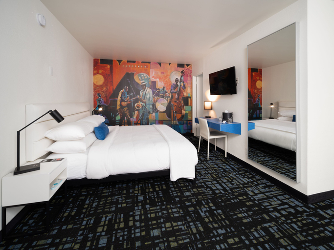 Bedroom 2, Jupiter Hotel, Multnomah