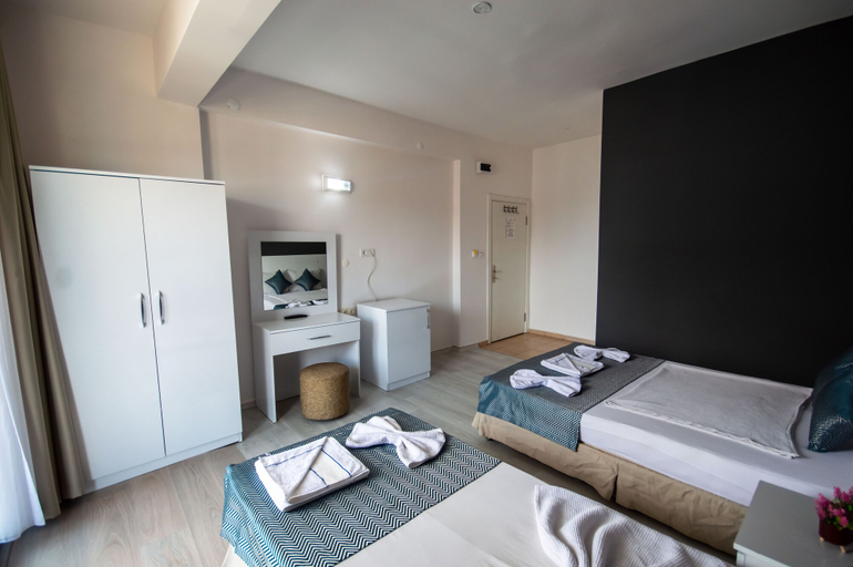 Bedroom 3, Moonbow Beach Hotel, Alanya