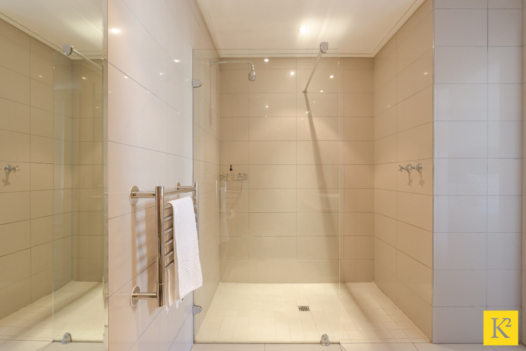 Bathroom 4, Unit 613 Cape Royale Apartments, City of Cape Town