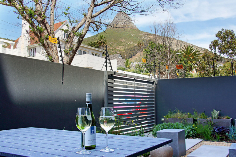 Others 5, The Address, City of Cape Town