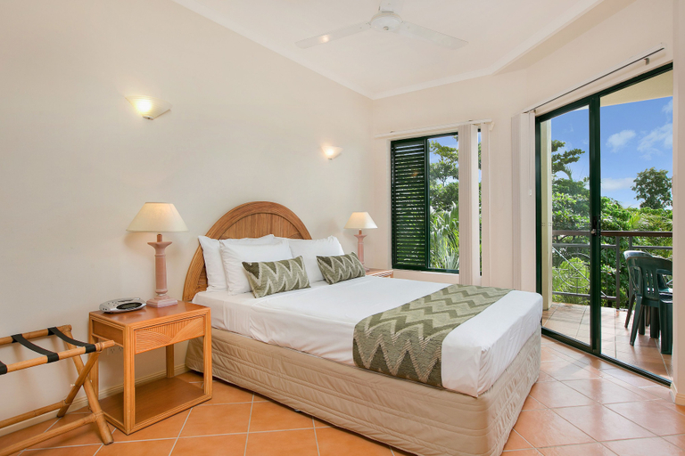 Bedroom 2, Tropic Towers Apartments, Cairns