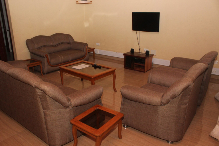 Others 5, Suaf Home Lodge, Tema