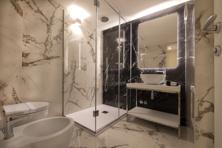 Bathroom 5, Asisium Boutique Hotel, Perugia