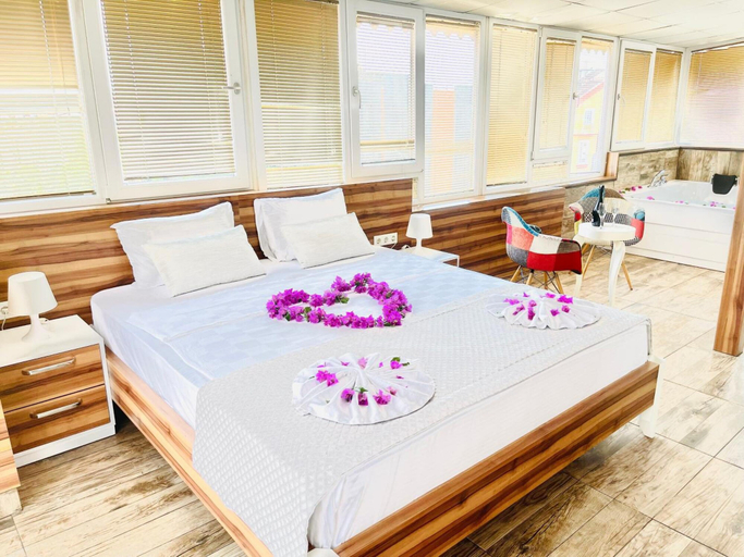 Bedroom 3, Ale Park Hotel, Antalya