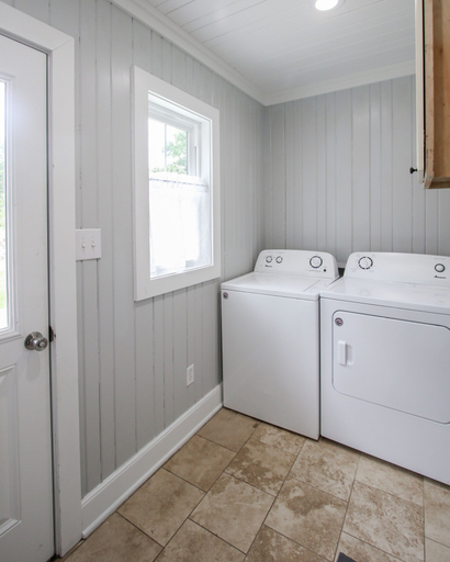 Bathroom 3, Historic Home for 7 with Apartment, Bryan