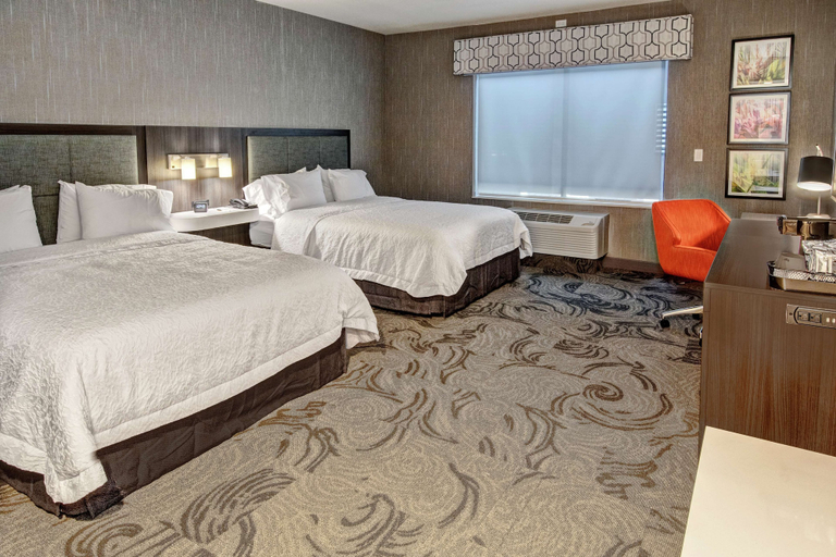Bedroom 3, Hampton Inn Fresno Airport, Fresno