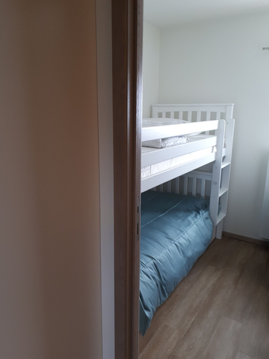 Bedroom 3, De Fruithoeve, Limburg