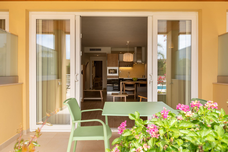 Exterior & Views 2, Vila Luz, Lagos