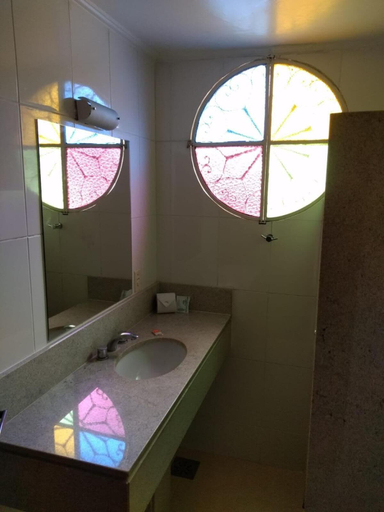 Bathroom 4, Hotel York, Petrópolis