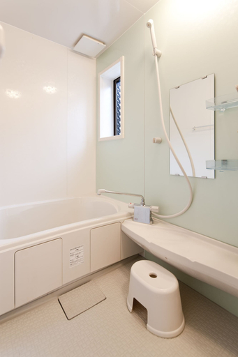 Bathroom 4, Hotobil, Nara