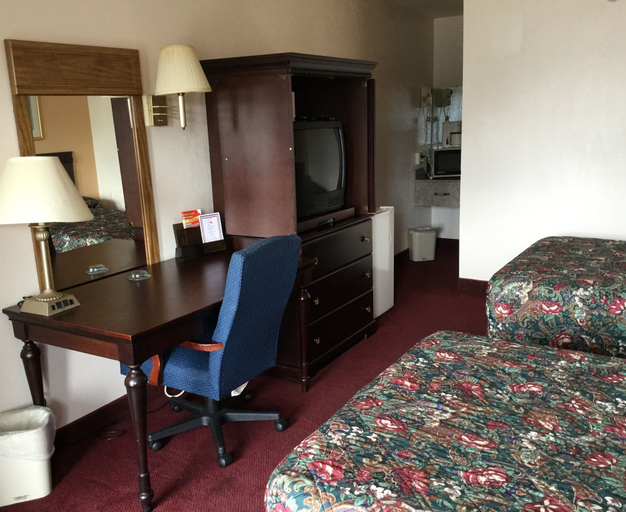 Others 4, Belmont Inn & Suites, Hampton