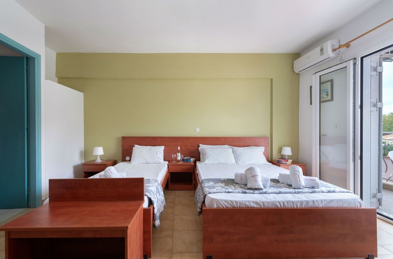 Bedroom 3, Socrates Studios, Ionian Islands