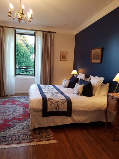 Bedroom 4, Manoir de Kergrec'h, Côtes-d'Armor