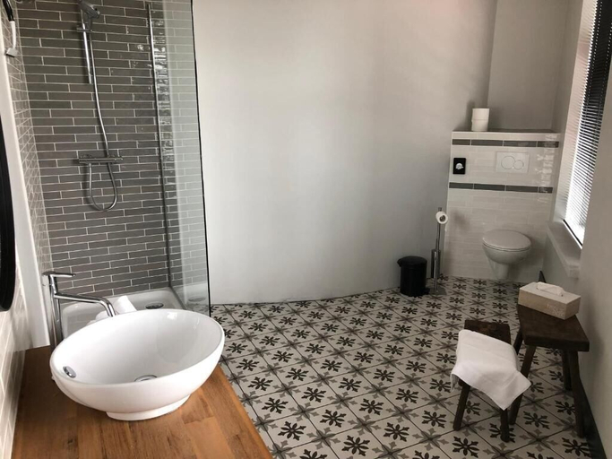 Bathroom, La Posterie, Oost-Vlaanderen