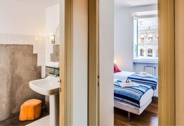 Bedroom 3, Magia at Colosseum, Roma