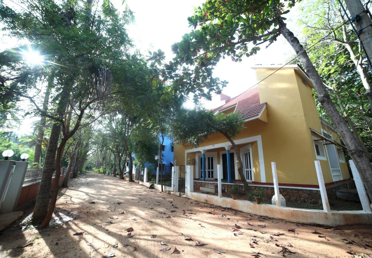 Exterior & Views 2, Prince Park Farm House, Viluppuram