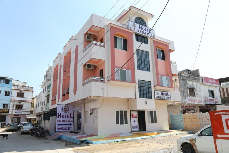Exterior & Views 2, Hotel Shri Karani Vilas, Chittaurgarh