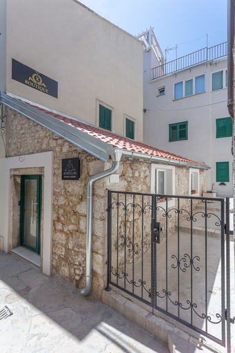 Exterior & Views 2, Xboutique, Šibenik
