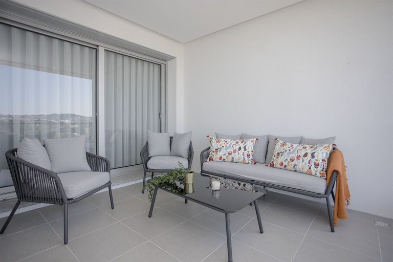 Others 4, Liiiving -Luxury River View Apartment VI, Gondomar