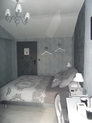 Bedroom 4, Au Vieux Logis 63, Puy-de-Dôme