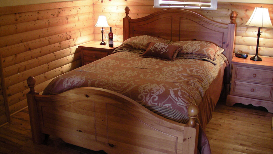 Bedroom 2, Burnt Cape Cabins, Division No. 9