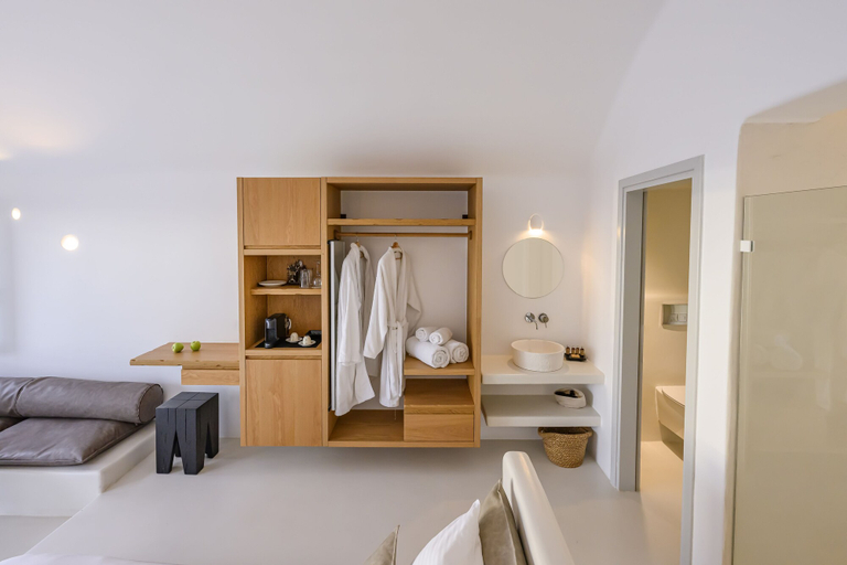 Bedroom 4, Hotel Sunny Villas, South Aegean