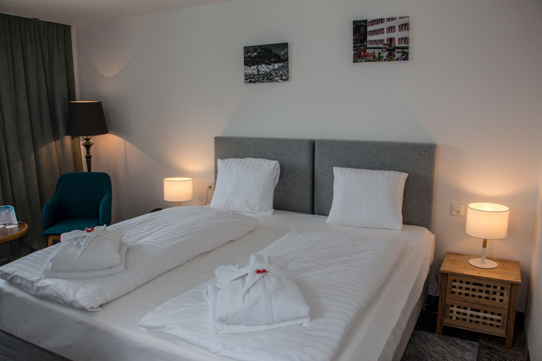 Bedroom 3, De France by Thermalhotels, Leuk