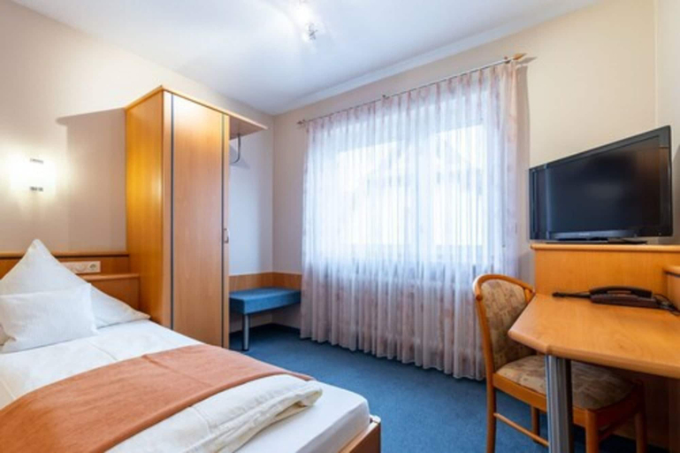 Bedroom 3, Katharinenhof, Miltenberg