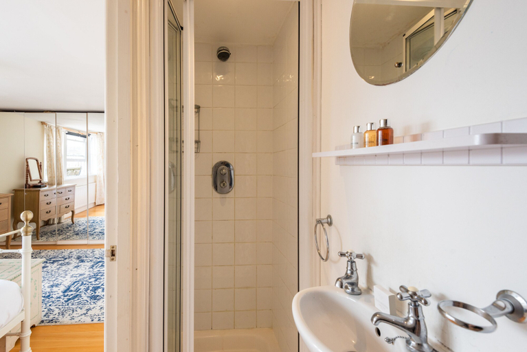 Bathroom 4, Panoramic Family Home in Maida Vale, London