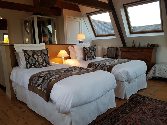 Bedroom 4, Manoir de Kergrec'h, Côtes-d'Armor